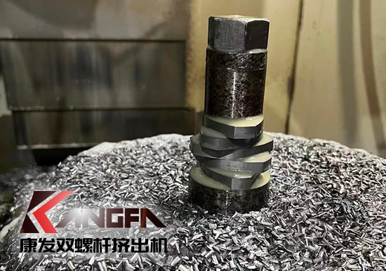 康發(fā)四大關(guān)鍵技術(shù)于一體綜合優(yōu)勢!現(xiàn)代化制造平臺、關(guān)鍵零部件制造技術(shù)自我把控!提供雙螺桿造粒機(jī)及成套裝置交鑰匙工程!